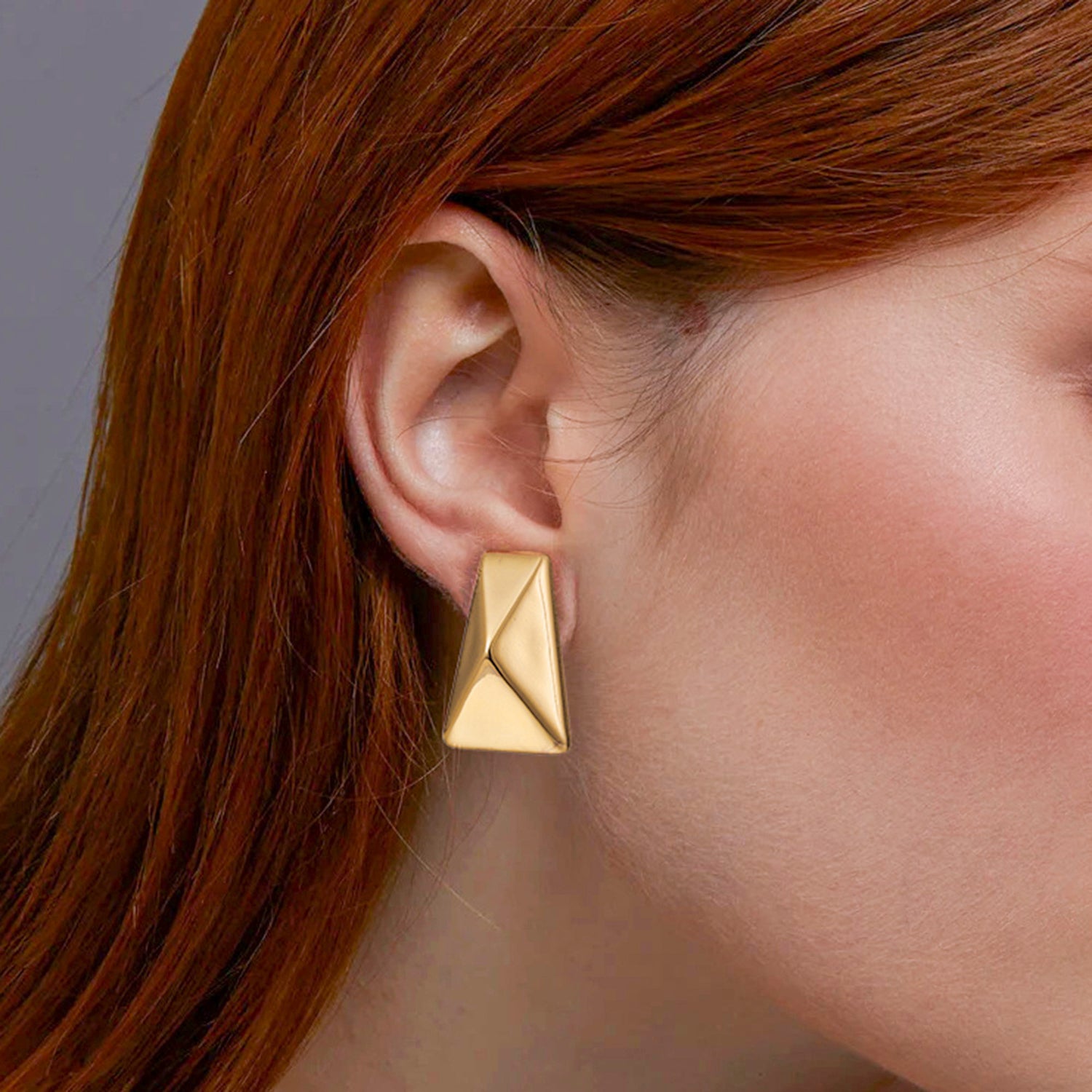 Chunky golden Earrings for Women, 14K golden Plated Statement Earrings for Women Large Stud Chunky golden Earrings Big Geometry Stud Hypoallergenic Lightweight Thick golden Earrings Trendy Jewelry for Women