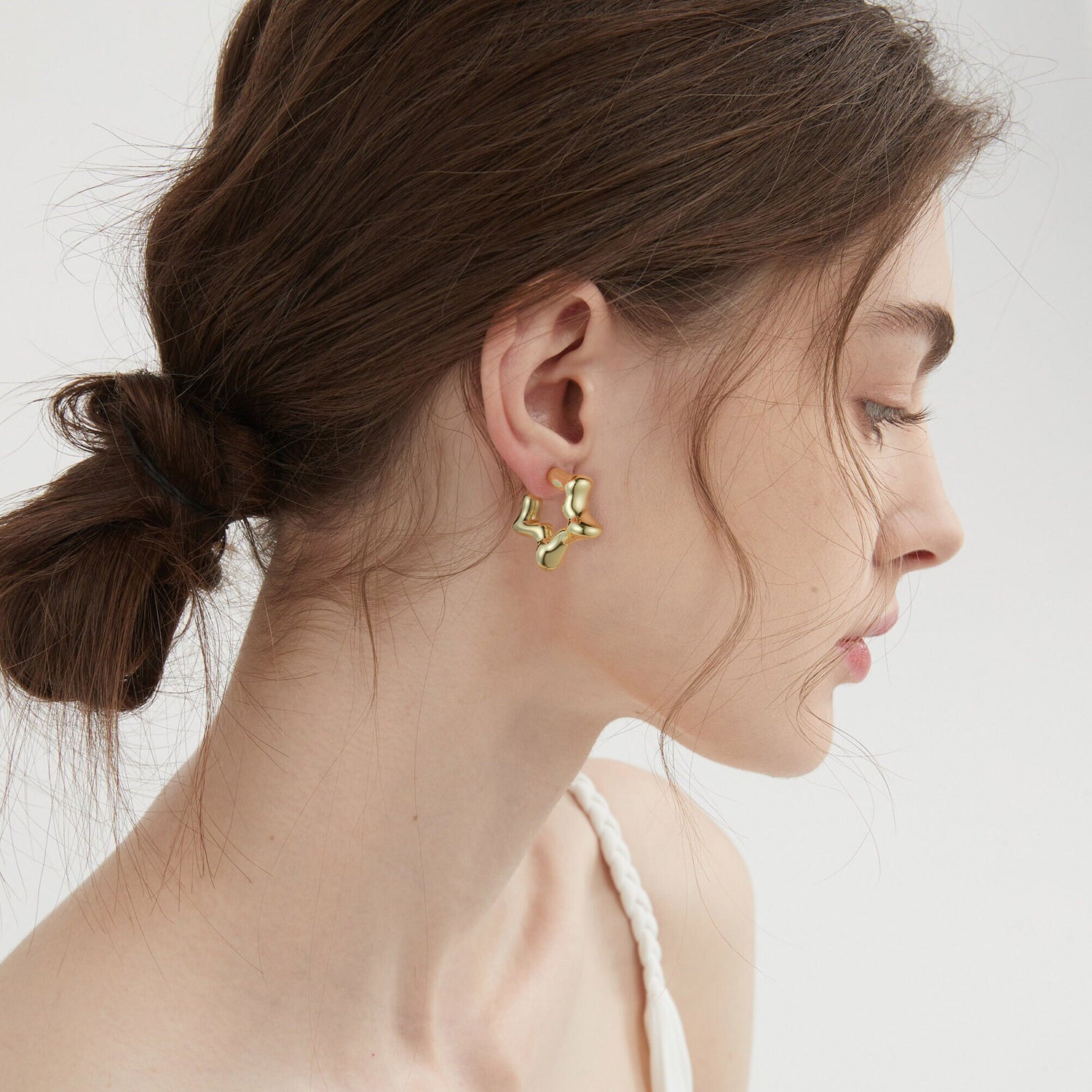 Chunky Star Hoop Earrings for Women, 14k golden Plated Earrings golden Star Earrings for Women Trendy Chunky Hoop Earrings Chunky golden Earrings for Women Chunky Star Earrings for Women Jewelry Gifts