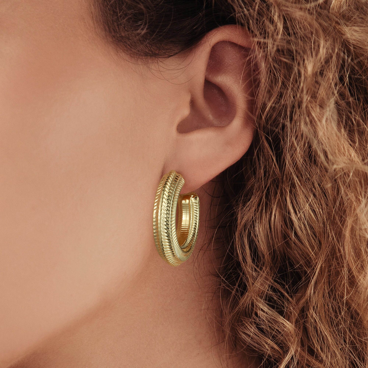 Chunky golden Hoop Earrings for Women, 14k golden Chunky Earrings for Women Big Large golden Hoop Earrings Tarnish Free golden Earrings Hypoallergenic Lightweight Thick Hoop Earrings Trendy golden Hoop Earrings