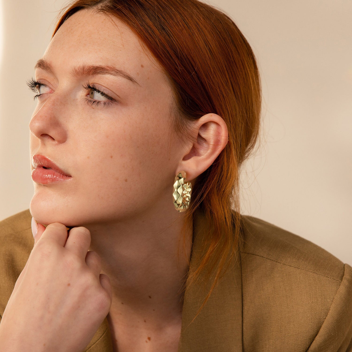 Women's coarse golden hoop earrings 14k golden plated twist hoop earrings women's fashion thick golden hoop earrings 30mm lightweight open hoop women's golden jewelry