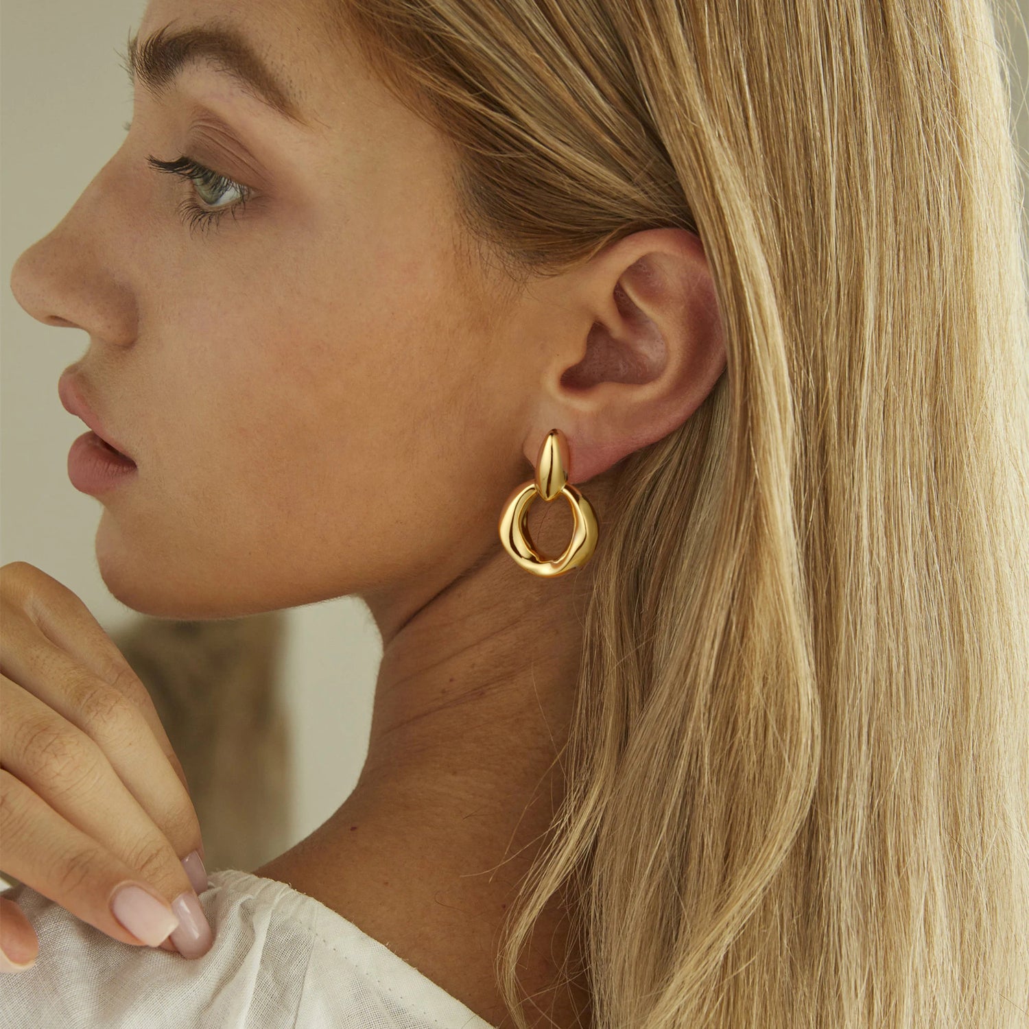 Chunky golden Earrings for Women, 14K golden Plated Earrings Circle Drop Dangle Earrings for Women Statement Earrings Dangle Earrings for Women golden Earrings for Women Jewelry Gifts for Women