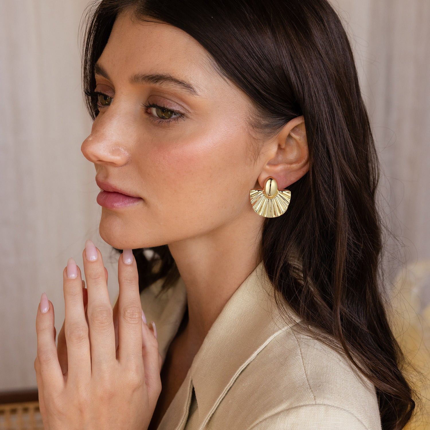 golden Shell Earrings for Women, 14K golden Plated Earrings Shell Jewelry for Women Chunky Earrings golden Dangle Earrings for Women Trendy Chunky golden Earrings for Women Jewelry Gifts