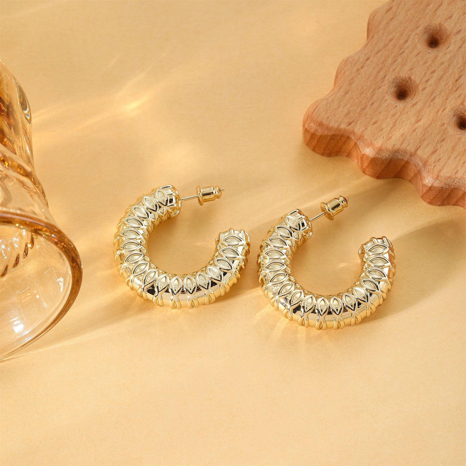 Women's earrings large earrings Women's hypoallergenic lightweight thick earrings Women's luxury fashion jewelry Valentine's Day gift