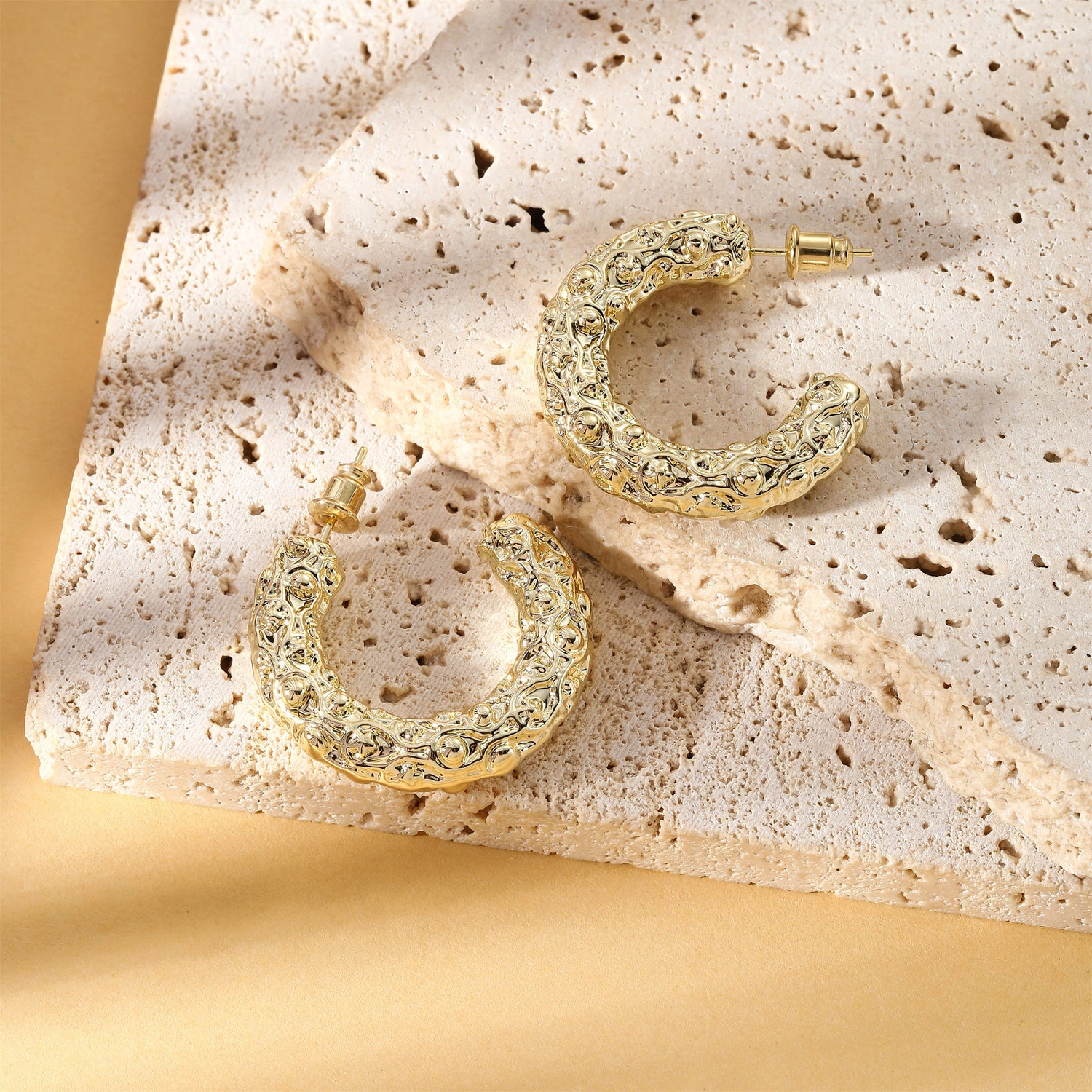 Women's goldenen earrings thick ladies pendant earrings hypoallergenic lightweight thick ladies earrings fashionable women's jewelry holiday gifts