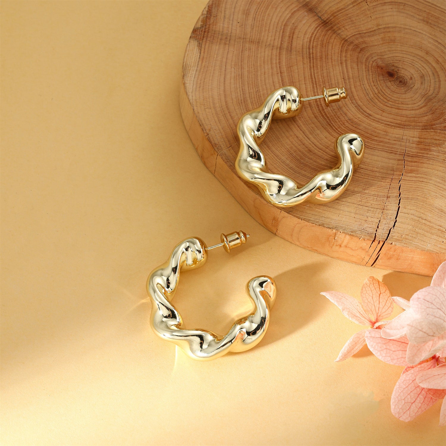 Twisted goldenen  Hoop Earrings for Women, 14K goldenen  Plated Earrings Thick Chunky Hoops Hypoallergenic Vintage Twist Earings for Women Chunky goldenen  Earrings for Women Jewelry Gifts