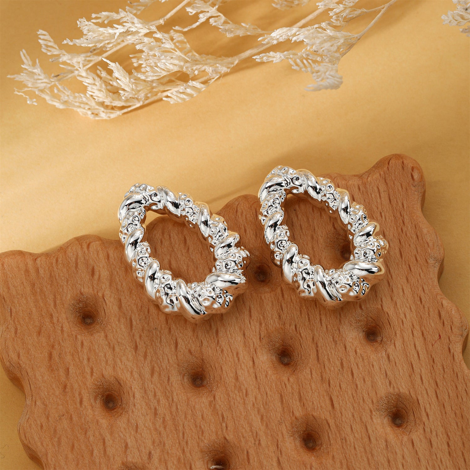 Silver Twisted Earrings for Women, Dangle Earrings Silver Earrings for Women Trendy Twisted Earrings Statement Earrings for Women Vintage Drop Earrings Jewelry Gifts for Women