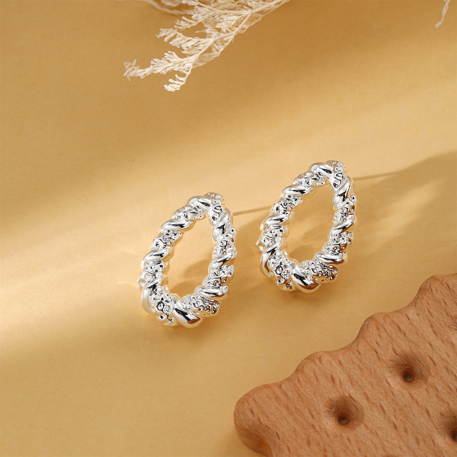 Silver Twisted Earrings for Women, Dangle Earrings Silver Earrings for Women Trendy Twisted Earrings Statement Earrings for Women Vintage Drop Earrings Jewelry Gifts for Women