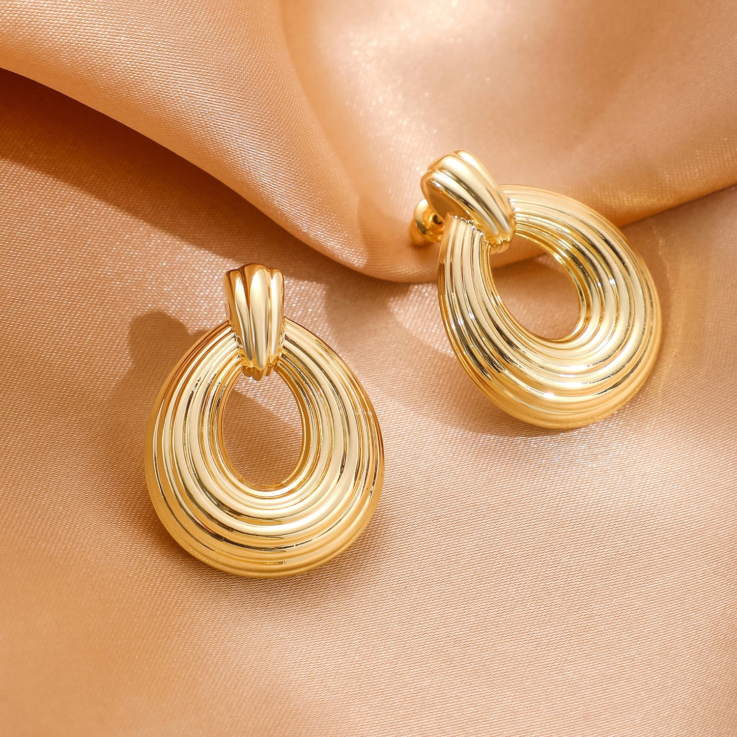 New Arrival Spherical Earrings Bestseller Women's Daily Party Earrings Women's Fashionable and Simple Valentine's Day Mother's Day and Thanksgiving Gifts