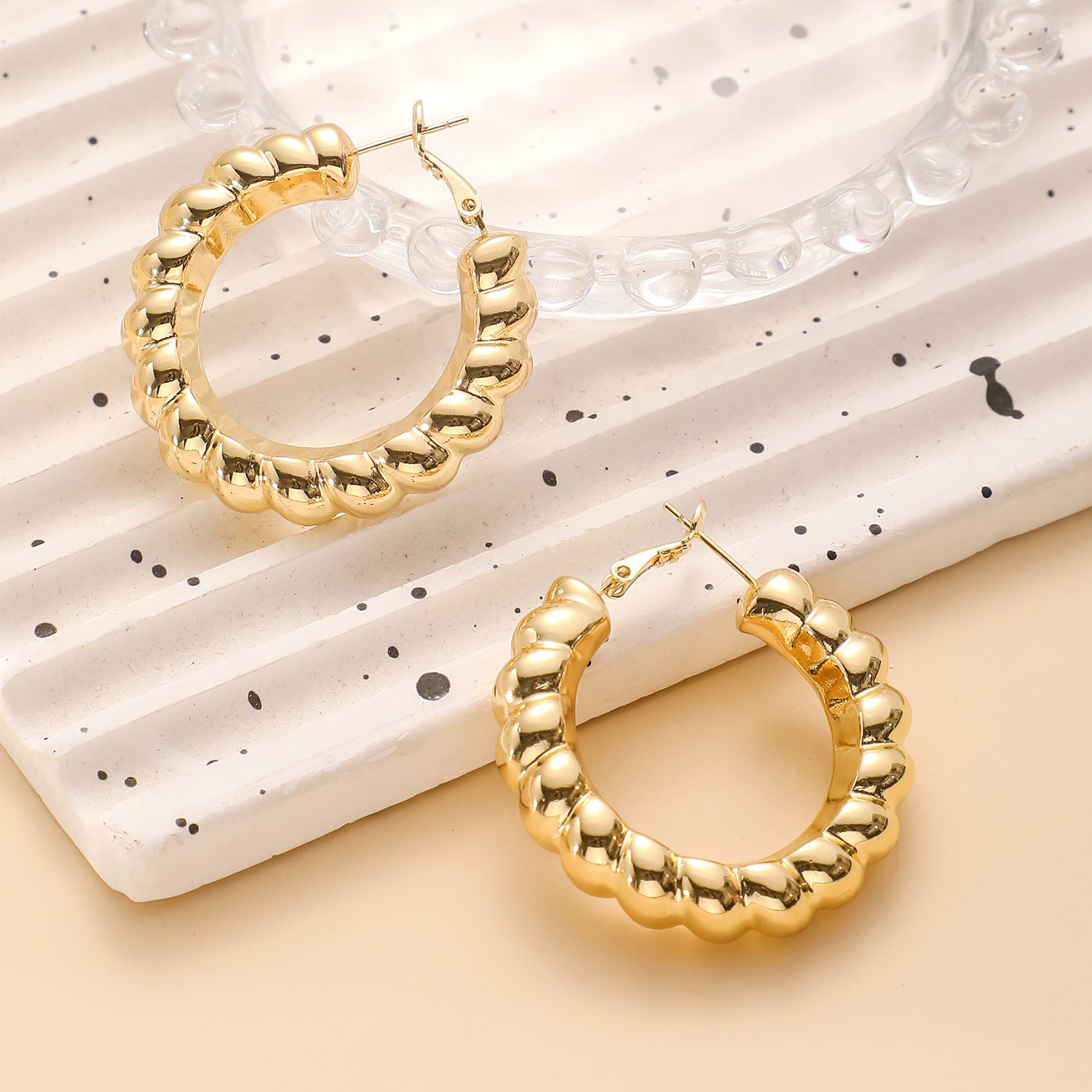 Twisted goldenen  Hoop Earrings for Women, 14K goldenen  Plated Earrings Thick Chunky Hoops Earrings for Women Vintage Twist Earings for Women Chunky goldenen  Earrings for Women Jewelry Gifts