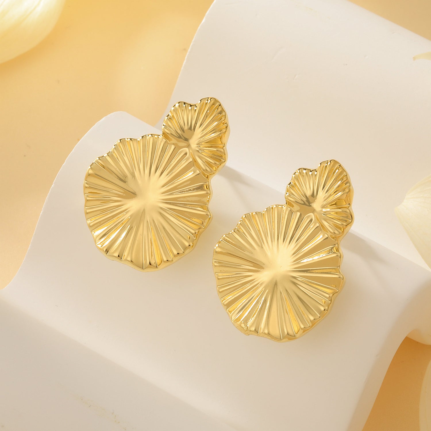 golden Statement Earrings for Women 14K golden Plated Big Disc Drop Dangle Earrings for Women golden Chunky Earrings for Women Chunky golden Earrings for Women golden Jewelry for Women Gifts