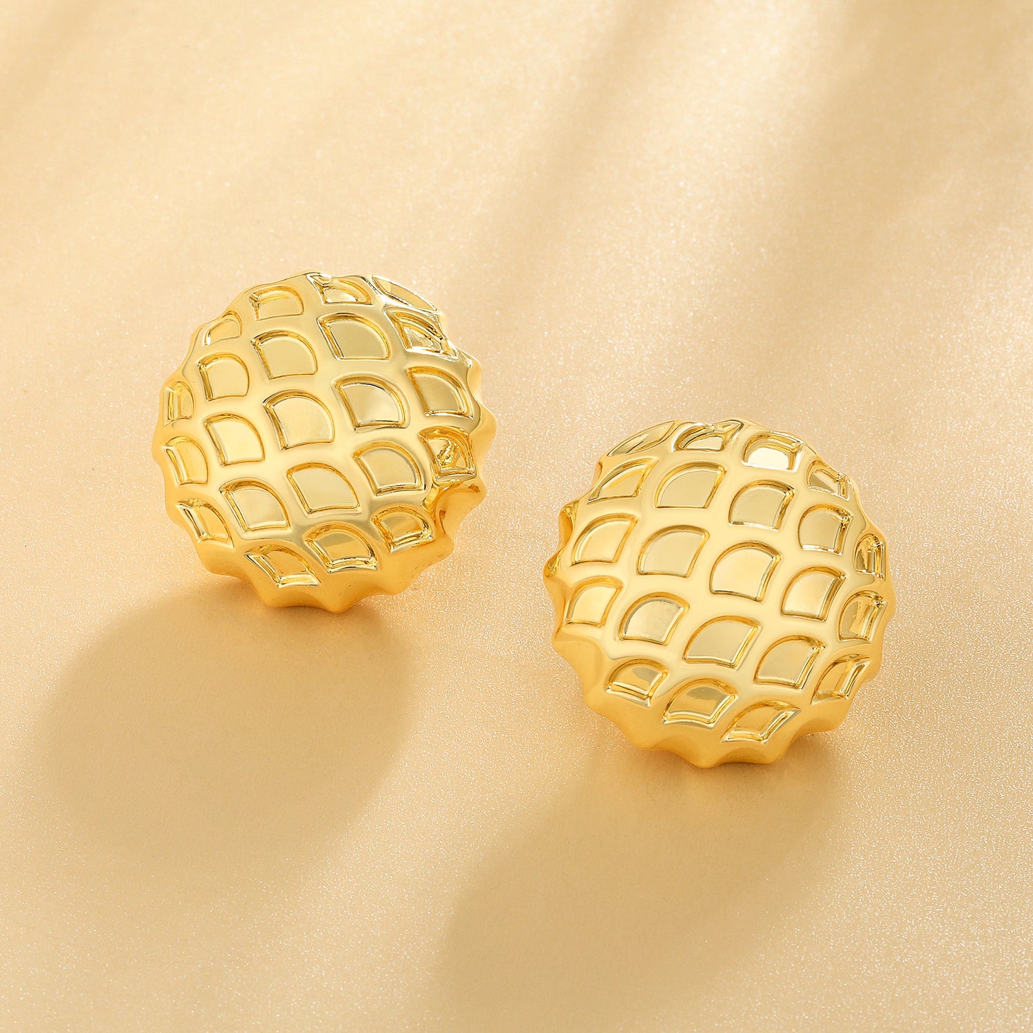 Chunky golden Earrings for Women 14k golden Plated Stud Earrings for Women Hypoallergenic golden Statement Earrings Thick golden Chunky Earrings for Women Trendy Jewelry Gift for Women